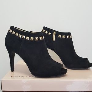 Bandolino Evangeline Booties